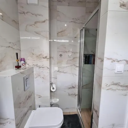 Luksusowy Klimatyzowany Apartament Blisko Centrum Apartment *
